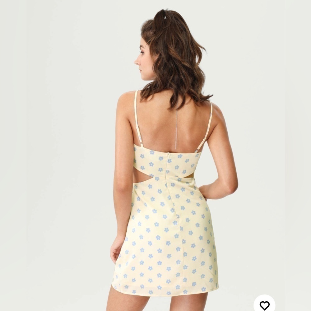 Cider Ditsy Floral Cami Dress cut out light yellow with blue flowers XL (12) - Picture 13 of 13